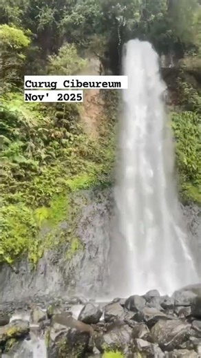 Curug/air terjun Cibeureum taman Nasional gunung Gede Pangrango November 2025