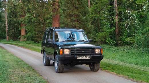 1993 Land Rover Discovery Dark green Manual, 5 speed Righ...
