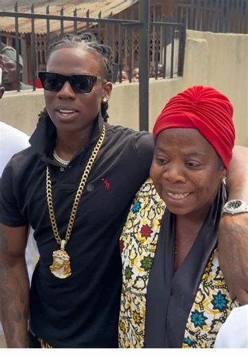 Rema's Surprise Visit to His Childhood Neighborhood