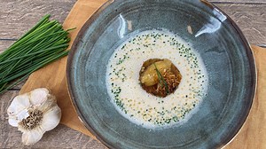 Kaffee oder Tee: Kartoffel-Sauerkraut-Suppe mit Apfel