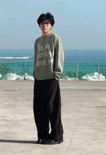 Messy Bun Dance Hair Tutorial