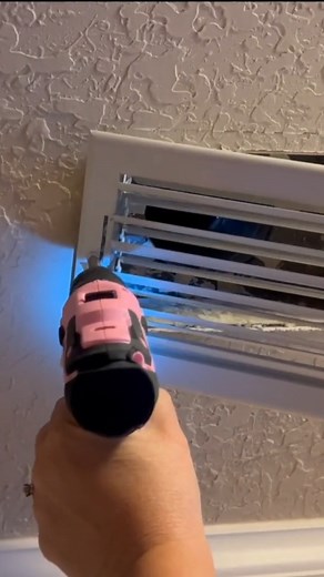 1.1M views · 2.3K reactions | Genius home improvement trick! 狼 | DIY with Hometalk | Facebook