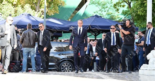 Ο επικήδειος του Μητσοτάκη για τον Σαββόπουλο: Νιόνιο μας, σε αποχαιρετώ με ένα μεγάλο ευχαριστώ | Flash