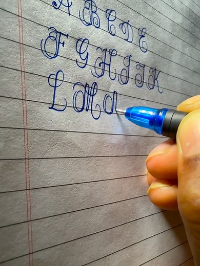 A to Z Handwriting Skills: Mastering Calligraphy Techniques