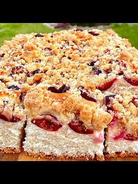 Ciasto drożdżowe ze śliwkami, dzięki temu trickowi pozostaje dłużej świeże!