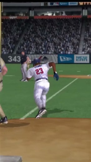 SHANNON STEWART SHOWS OFF THE WHEELS! 🏃‍♂️ Electric Stolen Base in MVP Baseball 2005! ⚾️