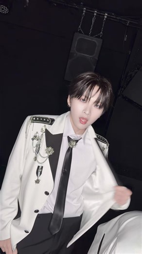 Crown Challenge with EXO: Join the Fun!