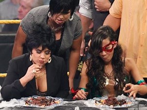 SUGAR RUSH Divas Halloween Candy Eating Challenge