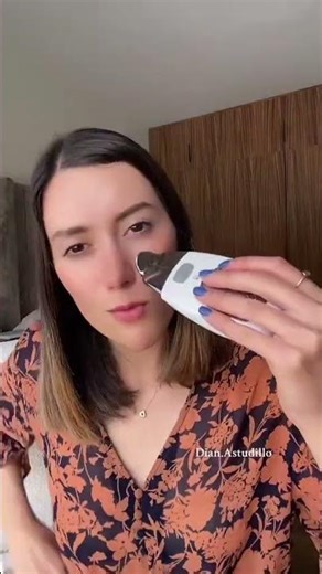 Step-by-step instructions on how to use your Galvanic Facial #spafacial #galvanicfacial #facialwr...