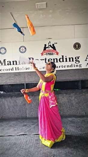 4 Bottles juggling #flairbartender #viralshort #bartending #subscribe #trendingshorts #flairmania