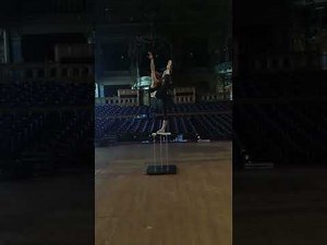 #2271- Hand Balancing Contortion Act