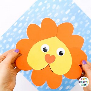 HEART SHAPED LION https://www.artycraftykids.com/craft/lion-heart-craft/ | Arty Crafty Kids