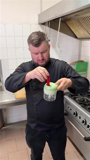 TikTok & Instagram Caption Tried a handheld mini chopper — does it chop or flop #minichopper #kitchenhack #foryou #fyp | Dobrovolskyi hchef