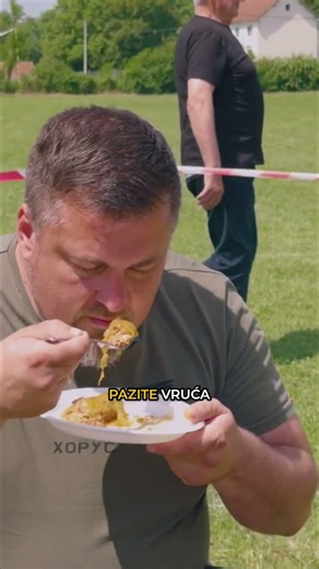 Vruća Sarma: Priprema i Mirisi Šumadije! #shorts