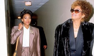 Robyn Crawford Gives First TV Interview About Her Secret Romance with Whitney Houston [VIDEO] | EURweb | Black News, Culture, Entertainment & More