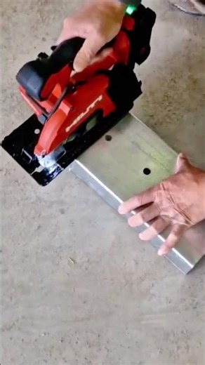 Cutting Metal Plate Using Portable Electric Circular Saw