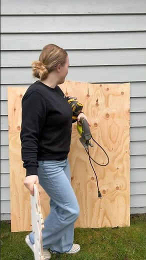 Making wood signs with plywood #diy #homemadegift #beginnerwoodworking #woodsigns