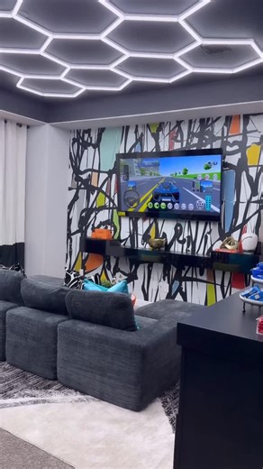 Shante' Gantt on Instagram: "Game Room Ready🎮🎯 Just in time for the Holidays #gameroom #teenroom #familyroom #gaming #neonlights"