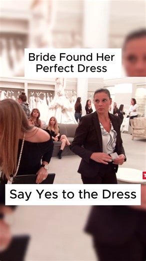 It was worth the wait! This bride flew all the way to Kleinfelds to track down her dream wedding dress | Jenna Bernhardt