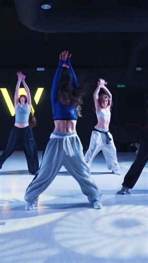 yall def know what this is! 🏎️🏁 choreo by @Itsjavice & @Maria Salayet ⭐️⭐️ #wosap #madrid #sportscar #tatemcrae #vma