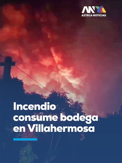 Incendio arrasa bodega Un fuerte incendio consumió una bodega de plásticos en Villahermosa durante la madrugada. Aunque no se reportaron heridos, vecinos vivieron momentos de tensión ante el riesgo de que el fuego se extendiera. Bomberos continúan trabajando para controlar completamente el siniestro, cuyo origen aún se desconoce. #Villahermosa #Incendio #Alerta bodega incendio Protección Civil plásticos fuego bomberos Tabasco emergencia urbana