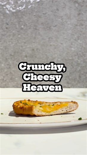 No cheese pull needed—this tower’s got that perfect, crispy, cheesy bite in every layer! 😍 Ready to dig in? | Ruby Tuesday