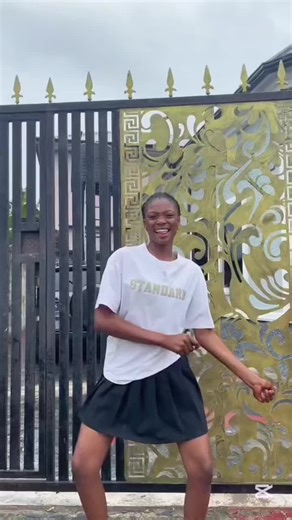 Clearing Draft Catchy Dance Trend #blossomdancers #fyp #creatorsearchinsights #dancers #dancetrend #tiktokdance #dancechallenge #viraldance #dancers #kelebu #alaji