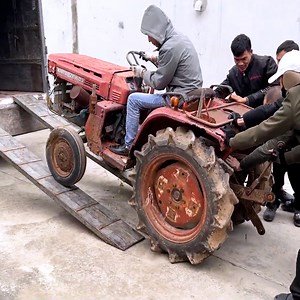 4M views · 46K reactions | Recovering Rusted And Badly Damaged KUBOTA Tractor From Scrap Yard | WT TH Woodworking | Facebook