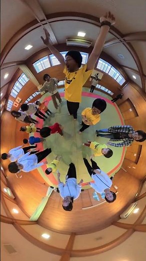 静岡障がい者があってもなくても一緒にダンスレッスン「夢をかなえてドラえもん」輪になってジャンプ！