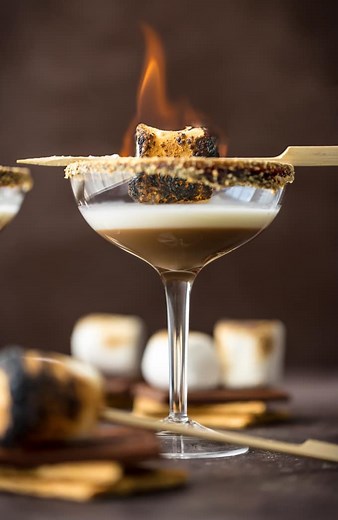 Sip Your S’mores: This Toasted Martini Tastes Like Campfire in a Glass