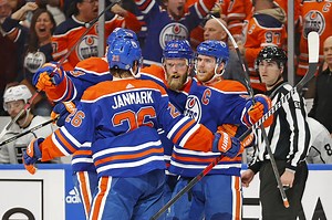 Edmonton tog ännu en seger – 4-1 mot Chicago