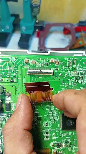 How to Remove LCD Flex Cable Connector on Speedometer PCB #SpeedometerRepair #FlexCable