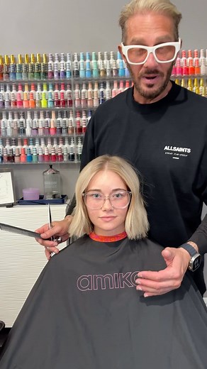 17K views · 987 reactions | Angles in motion AIM Cutting my four section haircut on a Bob #bob#hai #haircut #hairtutorial #waynetugglehair #hanzonation #hanzo | Wayne Tuggle Hair | Facebook