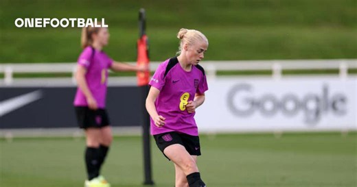 El defensa del Liverpool Fisk se cae de Inglaterra por lesión de pantorrilla