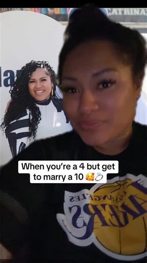 Sovieti Hifo Sekona on Instagram: "What can I say 殺藍#greenscreen #lovestory #blessed #grateful"