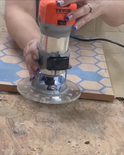 Round over bit. #router #routering #routeringwood #roundover #roundoverbit #maker #makersgonnamake #makersgonnashare #makersmovement #makerssupportingmakers #artisticnaturalelements #woodworker #woodworkers #woodworking #woodworkingcommunity #woodshop #woodshoplife #woodshoptricks #garagewoodshop #garagewoodshopwarrior #shoplife #satisfying #satisfyingvideos #satisfyingvideo | Artistic Natural Elements