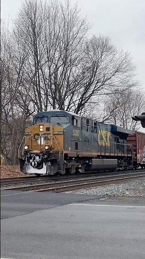 CSX #5287 ES44DC Leads S983 Through CP VO!