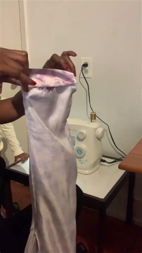 Yes a 4 year old toddler can learn how to use the sewing machine and make minor repairs. ‼️