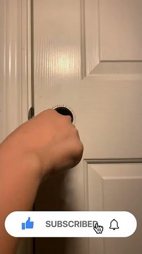 How to open a door 🚪 without a knob