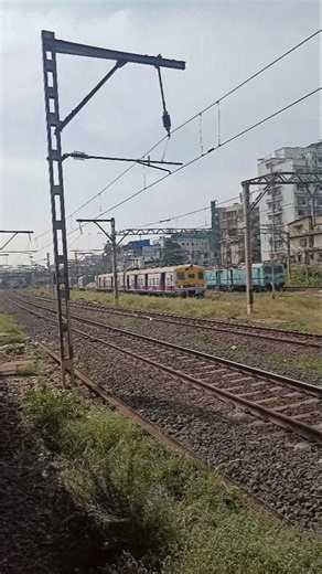 Old Mumbai local train at Kurla station. #OldLocal #KurlaStation #MumbaiLocal #MumbaiLocalTrain