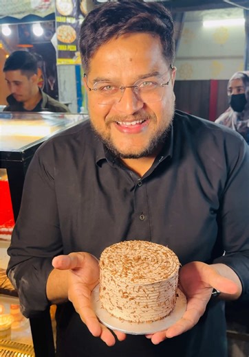 Exploring Multan's Best Desert Street Food