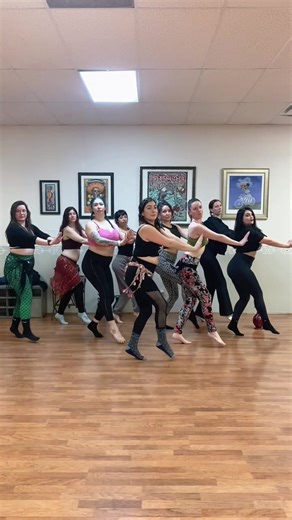 Fusion belly dance with my besties 👯
