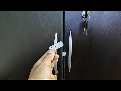 How to install a lock on a 2-door closet