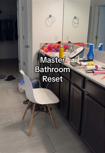 Master Bathroom Reset: Quick Mom-Life Cleaning Routine