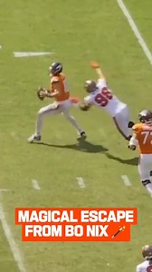 347K views · 921 reactions | Buddy has eyes on the back of his head (h/t @nfl) | NFL on CBS | Facebook