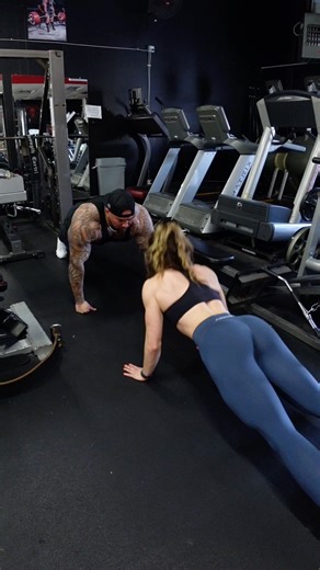 141K views · 1.5K reactions | Push-up competition..Who Did More Push-ups?  #fitness #pushups #workout #chestday #girlboss #fitgirl #bodybuilder #strengthcartel | Big SC Boy | Facebook