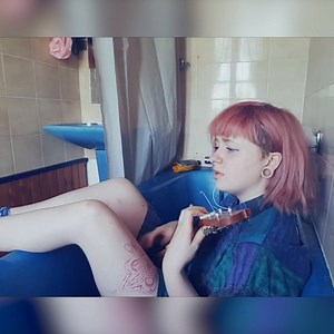 Beautiful cover of "Breezeblocks (alt-J)" // Abbey Glover | Indie & Alternative Tunes