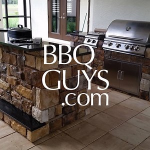 Looking for Outdoor Kitchen inspiration and planning information? Whether you have a small space, or room for the ultimate outdoor kitchen, our design experts can help turn your dream into a reality. | BBQGuys