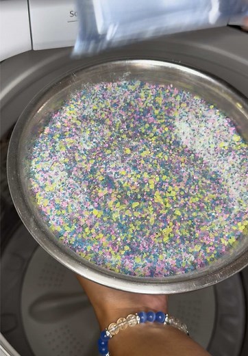 Exploring the Joy of Scent Overload in Laundry