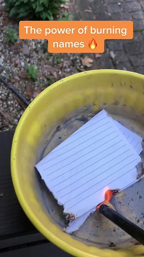 The power of burning names 🔥. This is one of my all-time favorite witchy spells to do this spell is probably one of the most powerful because you’re calling upon the elemental frequency of fire and using the power that you have within your soul to block anyone from accessing your energy and I recommend using this affirmation as you were writing down the names as you are blocking as you are burning take this with you “ no one and nothing can access me nor my energy without my permission anybody 